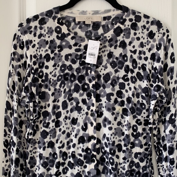NWT LOFT Print Crewneck Long Sleeves Cardigan - Picture 2 of 13